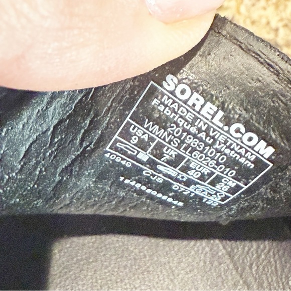 Sorel Black Slide Sandals with Ribbed Straps 9 - Picture 5 of 5